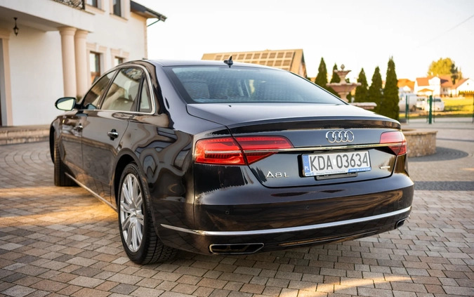 Audi A8 cena 108900 przebieg: 210000, rok produkcji 2015 z Dzierzgoń małe 596